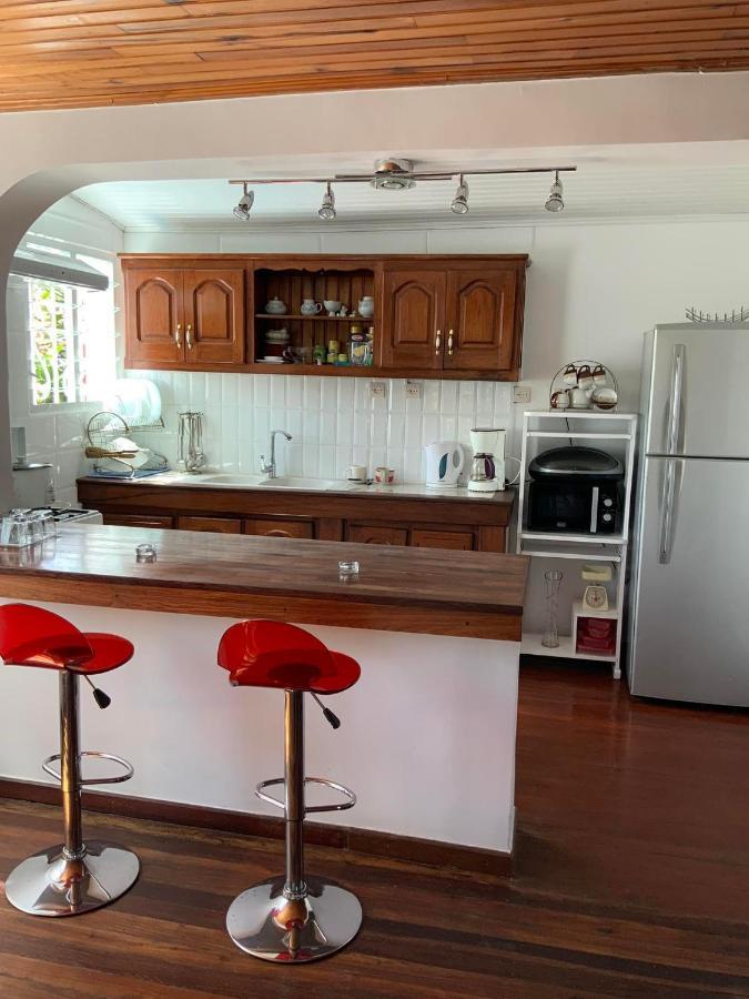 Villa Eden Wood Ivato  Bagian luar foto